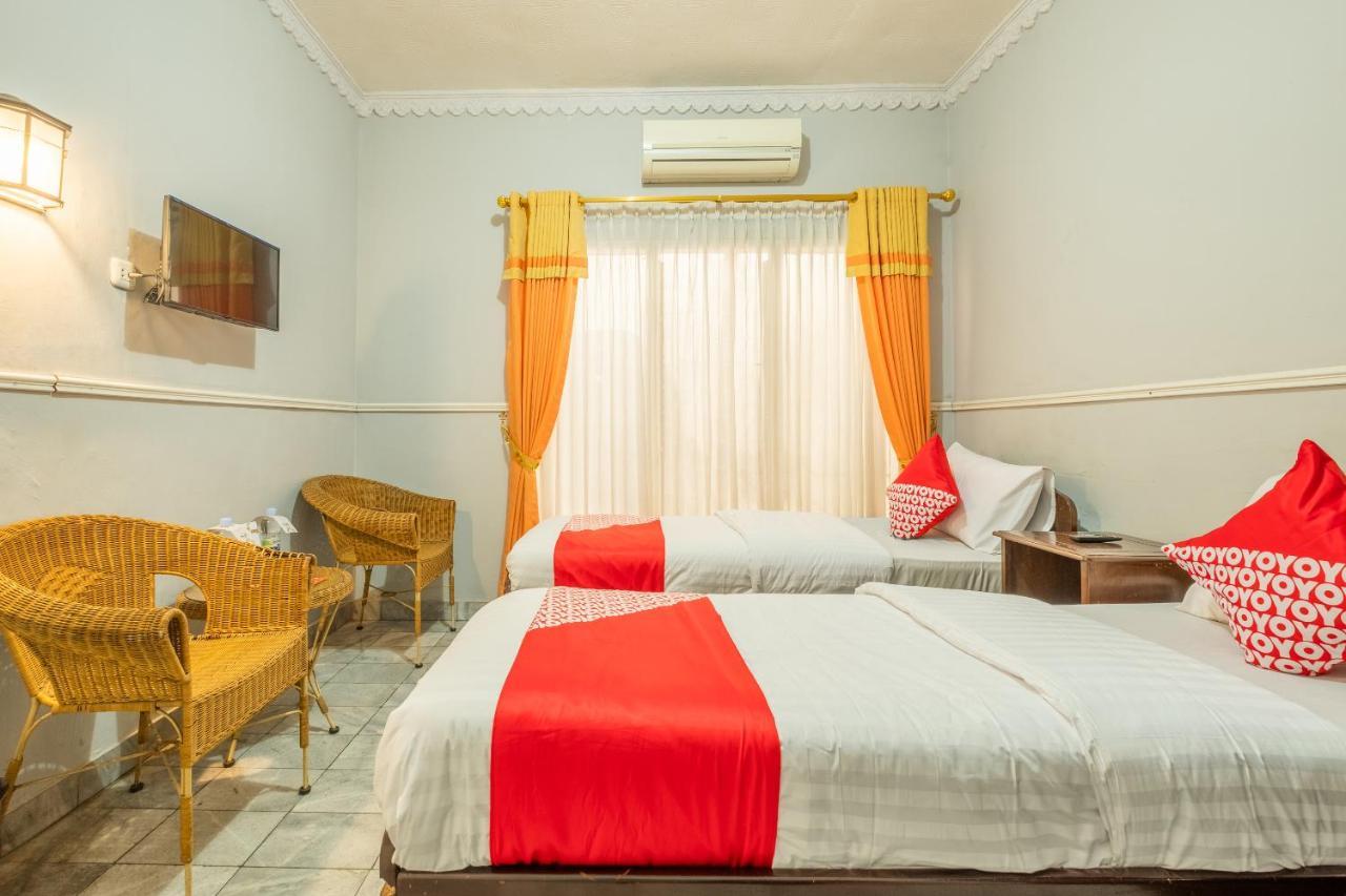 Oyo 1444 Patradissa Stasiun Bandung Hotel Екстер'єр фото
